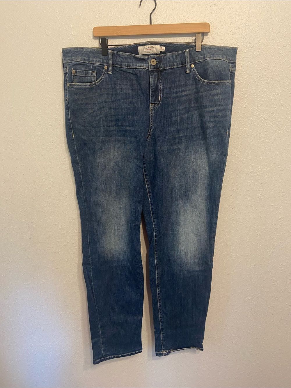 Torrid Dark Wash Boyfriend Style High Waist Jeans Size 22R